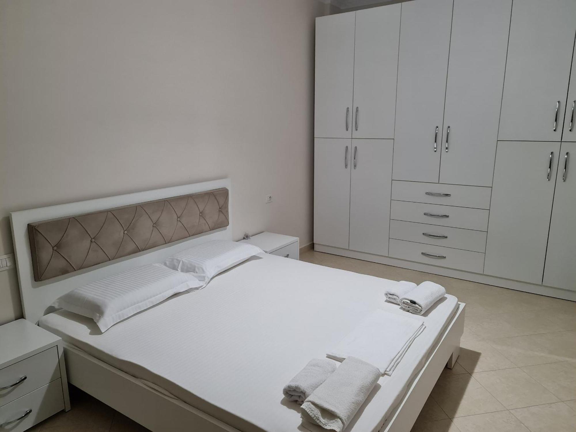 Seascape Apartments Влёра Экстерьер фото